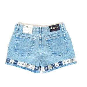Vintage 1990s l.e.i Denim Shorts Floral Boarder Light Wash Jean Shorts 90s Y2k